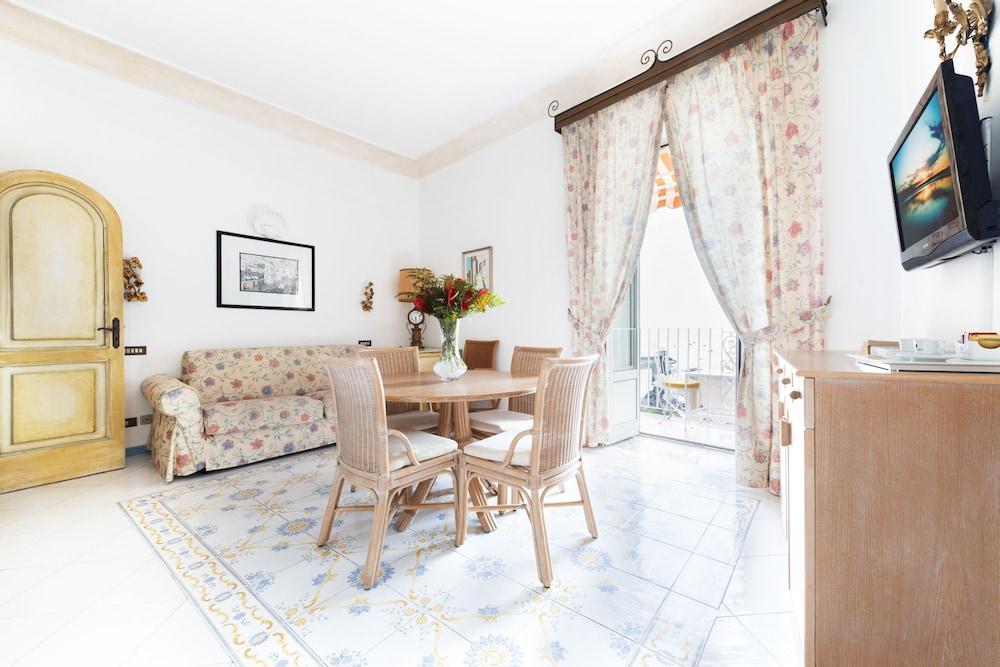 Flavio Gioia 3* Positano